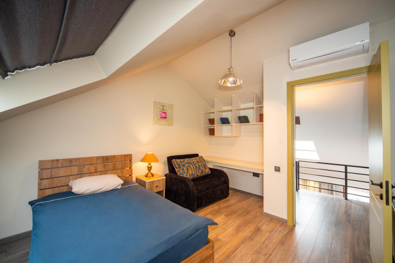Luxury 4 Bedroom Apartment #1 In The City Center Of Tbilisi Eksteriør billede