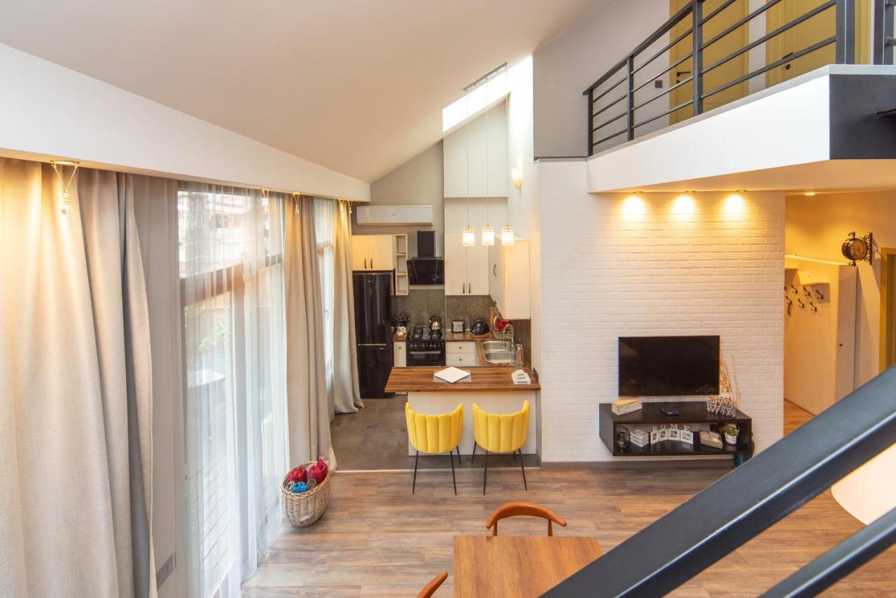 Luxury 4 Bedroom Apartment #1 In The City Center Of Tbilisi Eksteriør billede